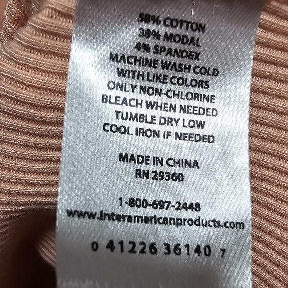 DIP short sleeve cropped tee , peach , size MEDIUM - Picture 6 of 6